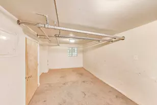 7649 S Dobson Ave, Chicago, IL 60619 - Photo 25