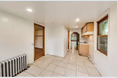 7649 S Dobson Avenue, Chicago, IL 60619 - Photo 13