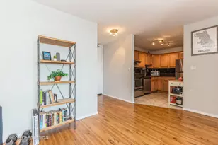 655 W Irving Park Rd, Chicago, IL 60613 - Photo 15