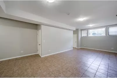 947 W 51st Street, Chicago, IL 60609 - Photo 11