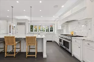 166 N Buckley Rd, Barrington Hills, IL 60010 - Photo 17