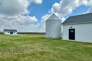 2034 Gittleson Rd, Rochelle, IL 61068 - Photo 23