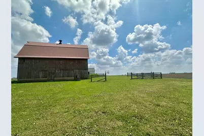 2034 Gittleson Road, Rochelle, IL 61068 - Photo 31