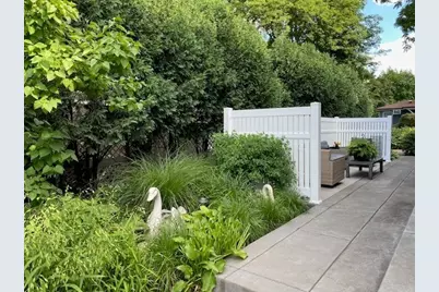 941 Harms Road, Glenview, IL 60025 - Photo 11