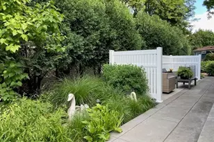 941 Harms Rd, Glenview, IL 60025 - Photo 11