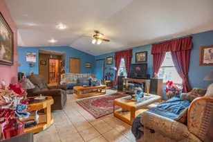 15534 Somonauk Rd, Dekalb, IL 60115 - Photo 7