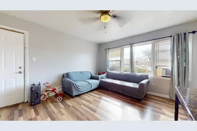 10548 Crown Road, Franklin Park, IL 60131 - Photo 3