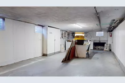 10548 Crown Road, Franklin Park, IL 60131 - Photo 7