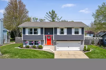 716 S 9th Avenue, Saint Charles, IL 60174 - Photo 1