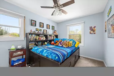716 S 9th Avenue, Saint Charles, IL 60174 - Photo 11