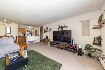 2222 S Stewart Avenue #4K, Lombard, IL 60148 - Photo 3