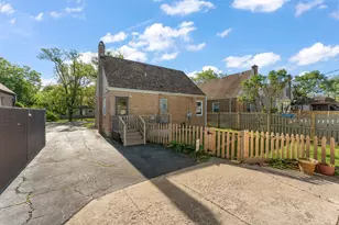 1678 State Line Rd, Calumet City, IL 60409 - Photo 17