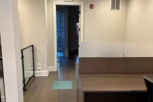 154 W Superior St, Chicago, IL 60654 - Photo 17