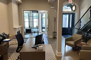 154 W Superior St, Chicago, IL 60654 - Photo 13