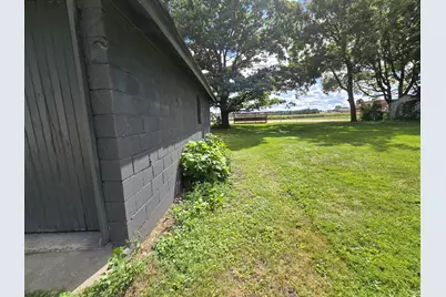 103 W Cherokee Avenue W, Shabbona, IL 60550 - Photo 15