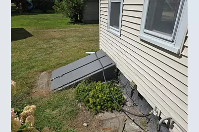 103 W Cherokee Avenue W, Shabbona, IL 60550 - Photo 21