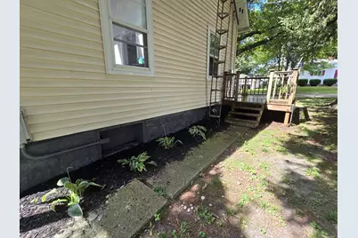 103 W Cherokee Avenue W, Shabbona, IL 60550 - Photo 13