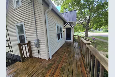 103 W Cherokee Avenue W, Shabbona, IL 60550 - Photo 7