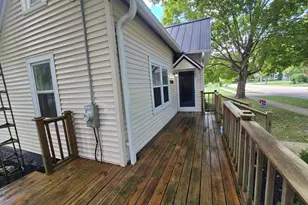 103 W Cherokee Ave W, Shabbona, IL 60550 - Photo 7