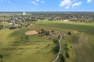 411 Honeysuckle Ln, Yorkville, IL 60560 - Photo 29