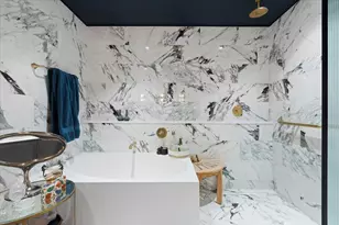 159 E Walton Pl, Chicago, IL 60611 - Photo 15