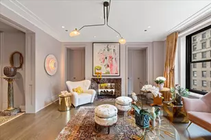 159 E Walton Pl, Chicago, IL 60611 - Photo 3