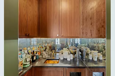 159 E Walton Place #8C, Chicago, IL 60611 - Photo 17