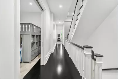 53 E Division Street, Chicago, IL 60610 - Photo 25