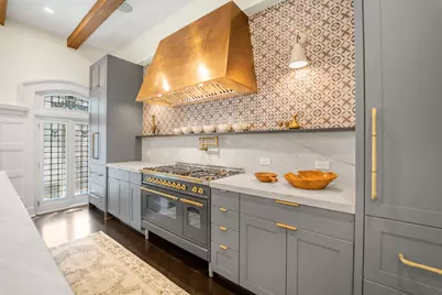 53 E Division Street, Chicago, IL 60610 - Photo 21