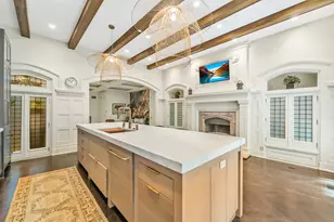 53 E Division St, Chicago, IL 60610 - Photo 17