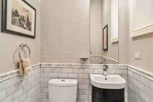 53 E Division St, Chicago, IL 60610 - Photo 45