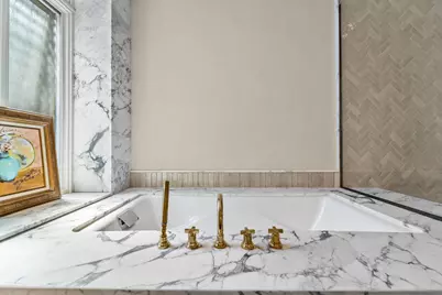 53 E Division Street, Chicago, IL 60610 - Photo 31