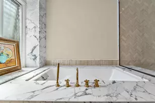 53 E Division St, Chicago, IL 60610 - Photo 31