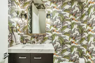 53 E Division St, Chicago, IL 60610 - Photo 23