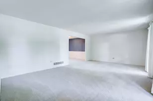 907 Secretariat Dr, Naperville, IL 60540 - Photo 19