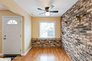 4037 Trafalgar Ln, Oak Lawn, IL 60453 - Photo 11