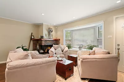 106 Blackhawk Drive, Park Forest, IL 60466 - Photo 3