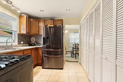 106 Blackhawk Drive, Park Forest, IL 60466 - Photo 9