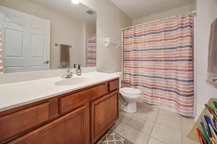 2929 Saganashkee Ln, Naperville, IL 60564 - Photo 19