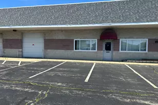 295 Stebbings Ct, Bradley, IL 60915 - Photo 1