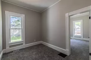 324 W Sumner St, Streator, IL 61364 - Photo 15