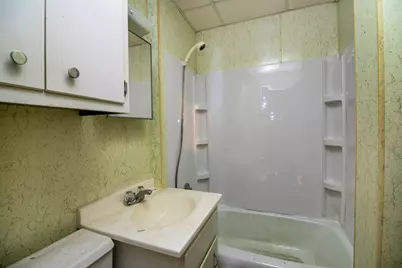 974 S Washington Avenue, Kankakee, IL 60901 - Photo 9