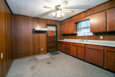 974 S Washington Avenue, Kankakee, IL 60901 - Photo 7