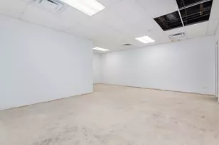 2520 W Devon Ave, Chicago, IL 60659 - Photo 7