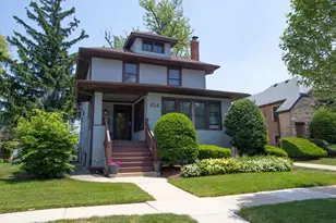 934 N Kenilworth Ave, Oak Park, IL 60302 - Photo 1