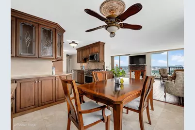 40 N Tower Road #12F, Oak Brook, IL 60523 - Photo 7