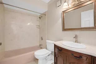 40 N Tower Rd, Oak Brook, IL 60523 - Photo 17