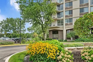 40 N Tower Rd, Oak Brook, IL 60523 - Photo 1