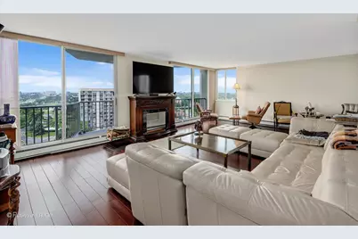 40 N Tower Road #12F, Oak Brook, IL 60523 - Photo 5