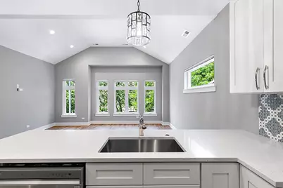 4231 S Champlain Avenue, Chicago, IL 60653 - Photo 3